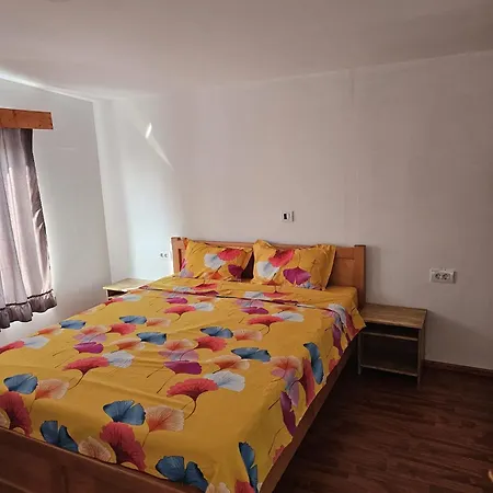 Traflor Termhouse * Venus